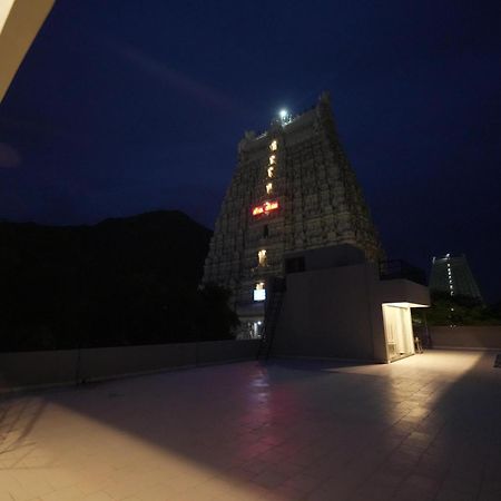 Arudra Residency Hotell Tiruvannāmalai Exteriör bild
