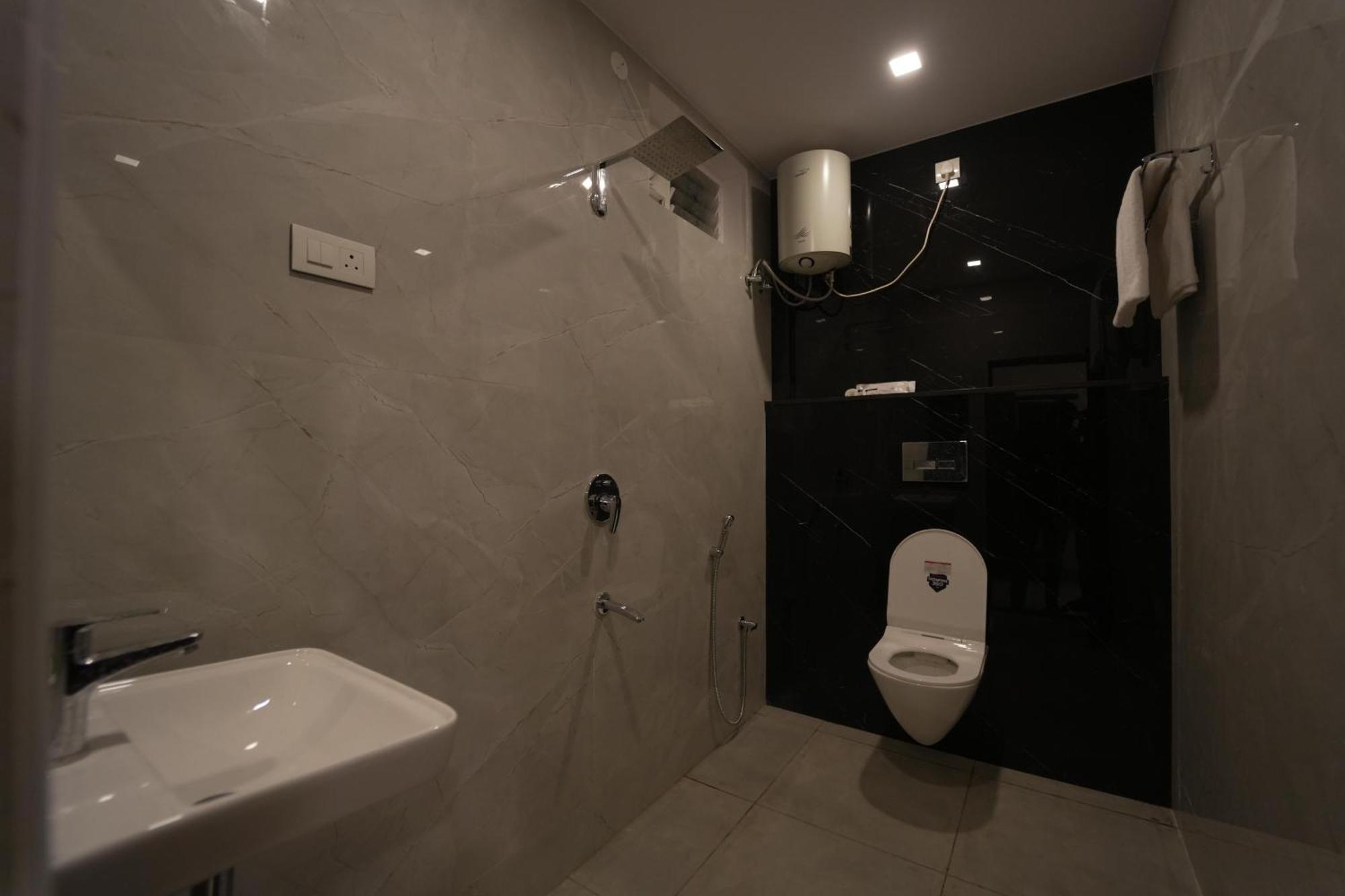 Arudra Residency Hotell Tiruvannāmalai Exteriör bild