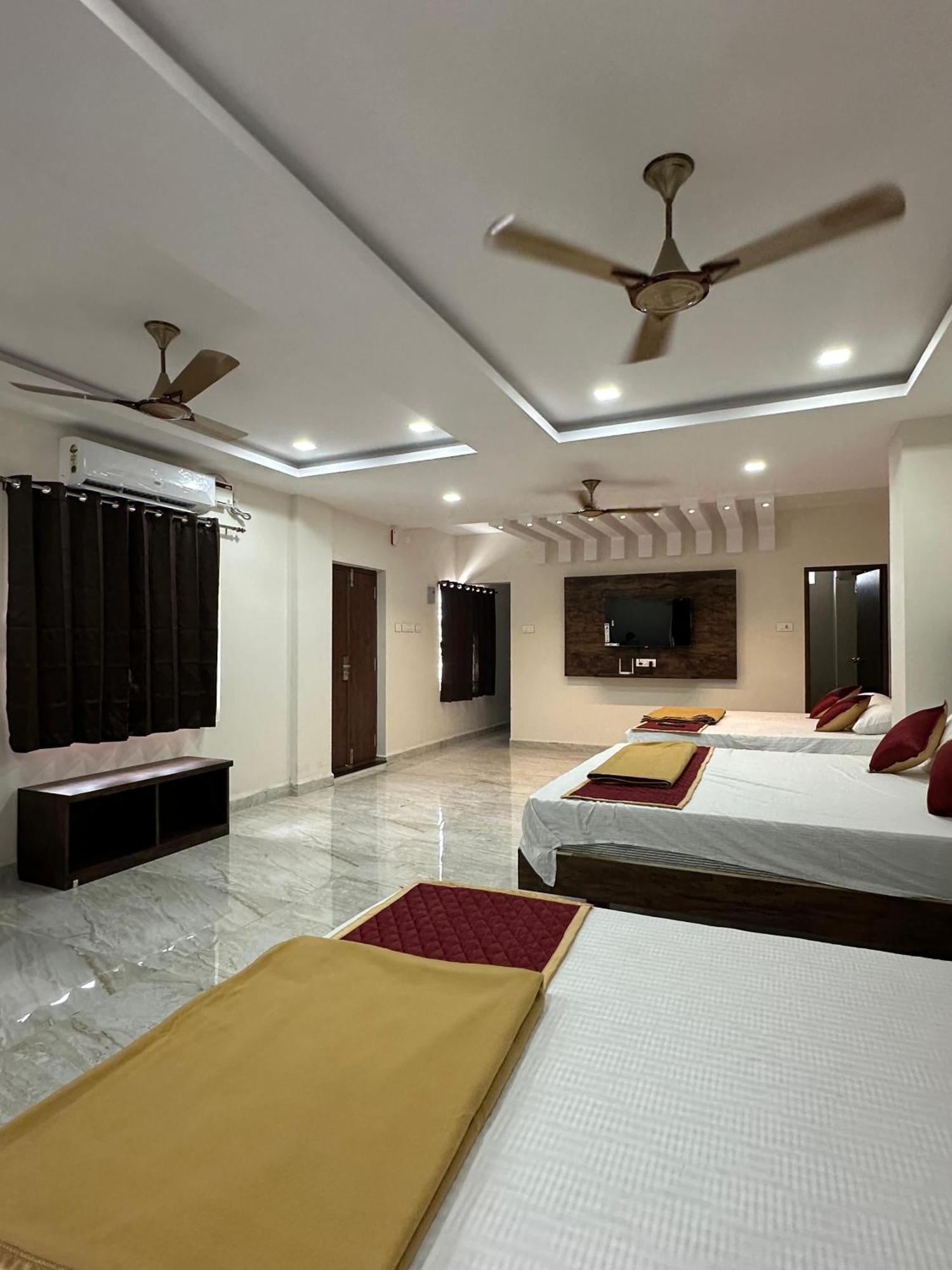 Arudra Residency Hotell Tiruvannāmalai Exteriör bild