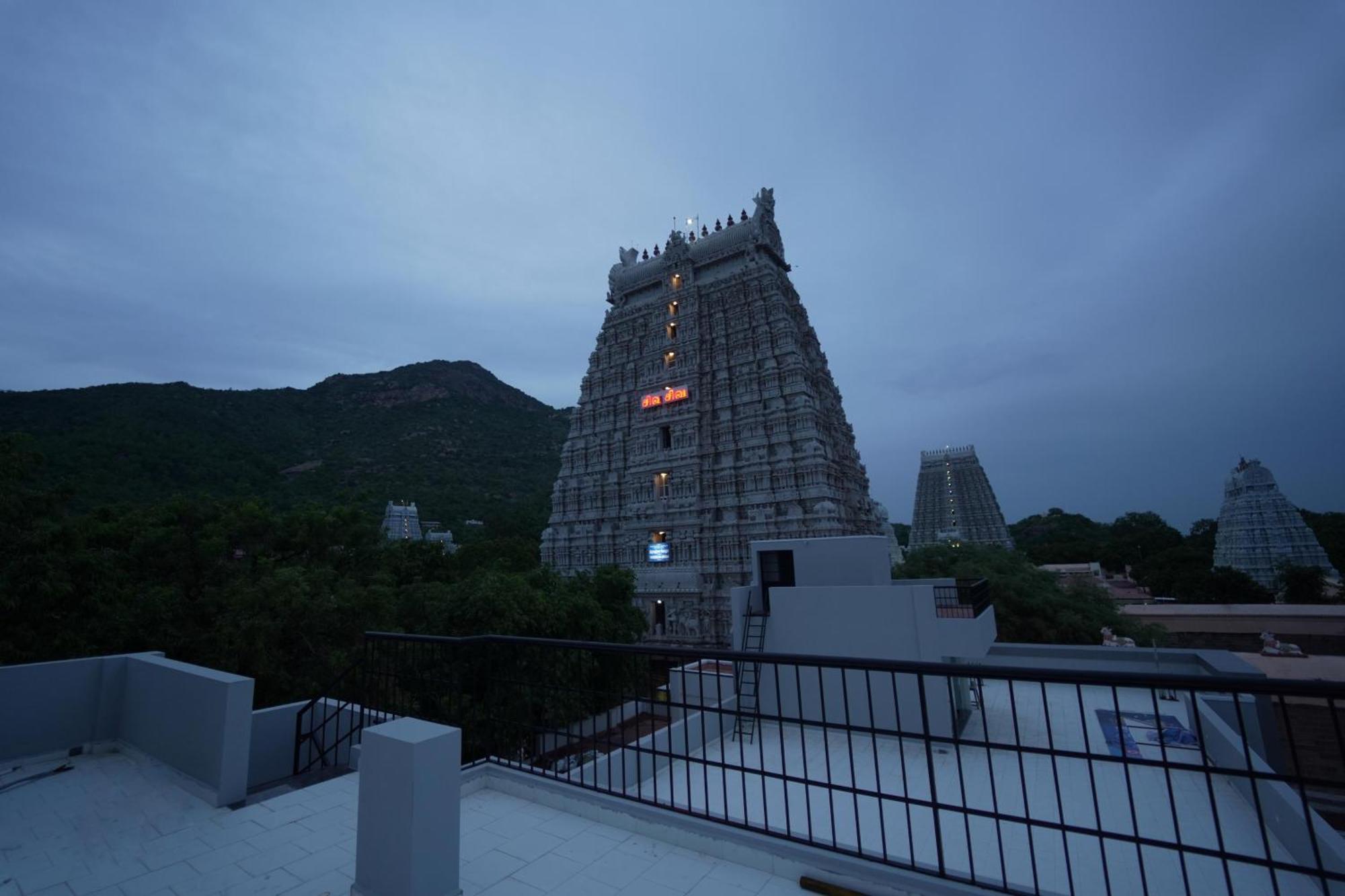 Arudra Residency Hotell Tiruvannāmalai Exteriör bild